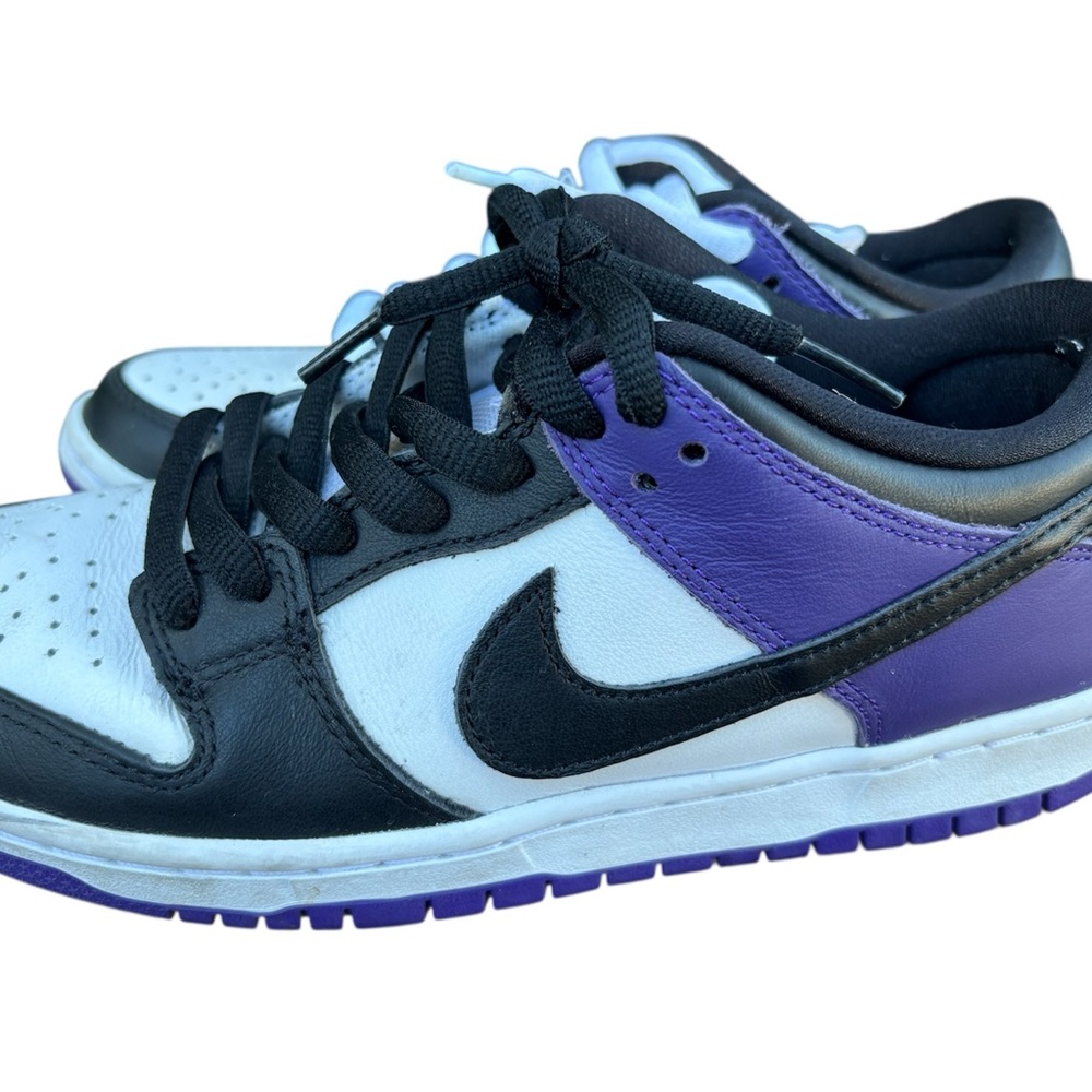 2021 Nike SB skateboarding Black and Court Purple Sneakers mens 7.5